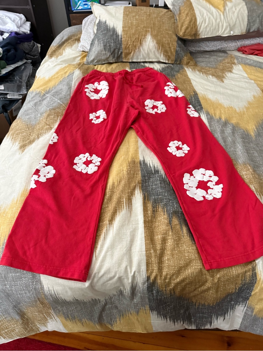 Denim Tears Cotton Wreath Open Hem Red Men’s Sweatpants size M